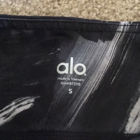 ALO yoga brushstrokes leggings small - Picture 3 of 3